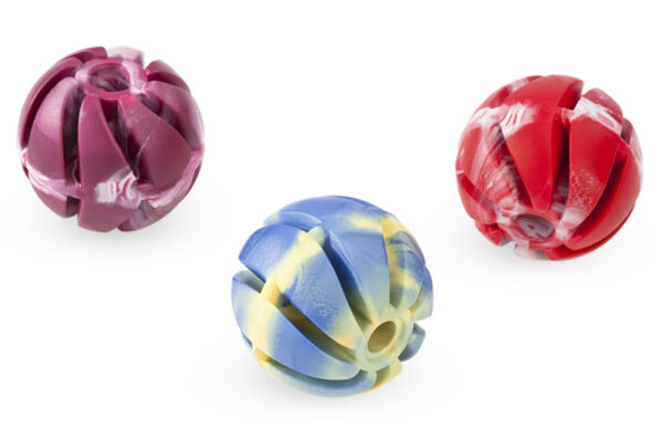 Very durable dog chewing rubber spiral ball